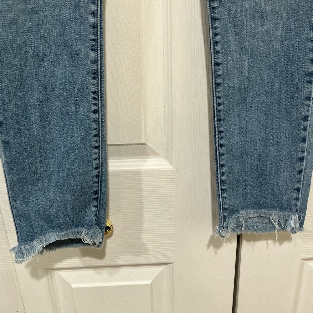 🤎 Levi’s 721 High Rise Skinny Blue Denim Jeans Raw Hem - 6/28 - Picture 2 of 6